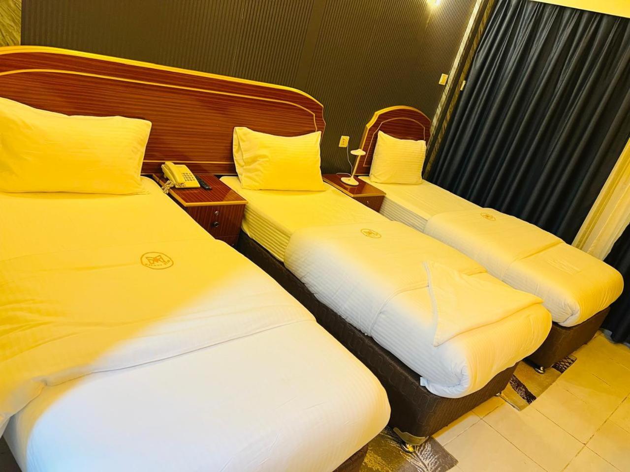 Galaxy Star Hotel Dubai Esterno foto
