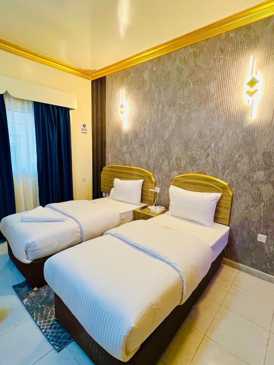 Galaxy Star Hotel Dubai Esterno foto