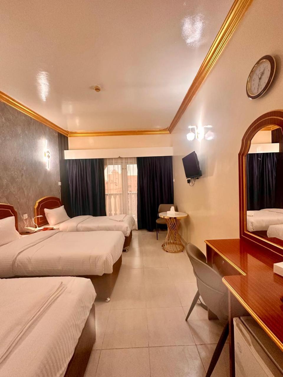 Galaxy Star Hotel Dubai Esterno foto